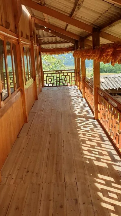 带阳台的标准双人间或双床间 — Hmong Sister House and Trekking